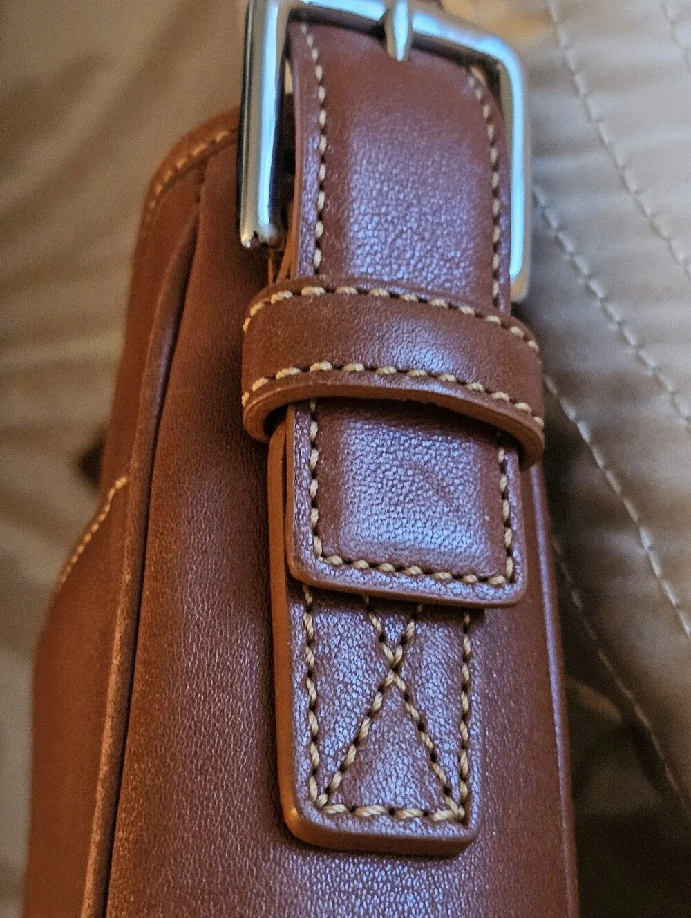 Vintage COACH Hamptons 7583 Leather Bag Color Acorn (Deep Golden Tan)